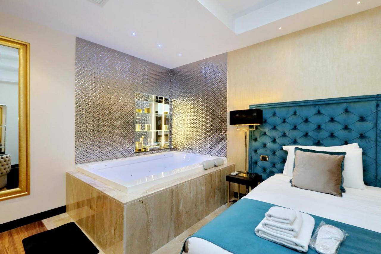 Trevi Diamond Luxury Suites & Jacuzzi Rome Buitenkant foto