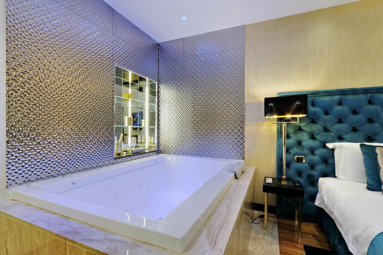 Trevi Diamond Luxury Suites & Jacuzzi Rome Buitenkant foto